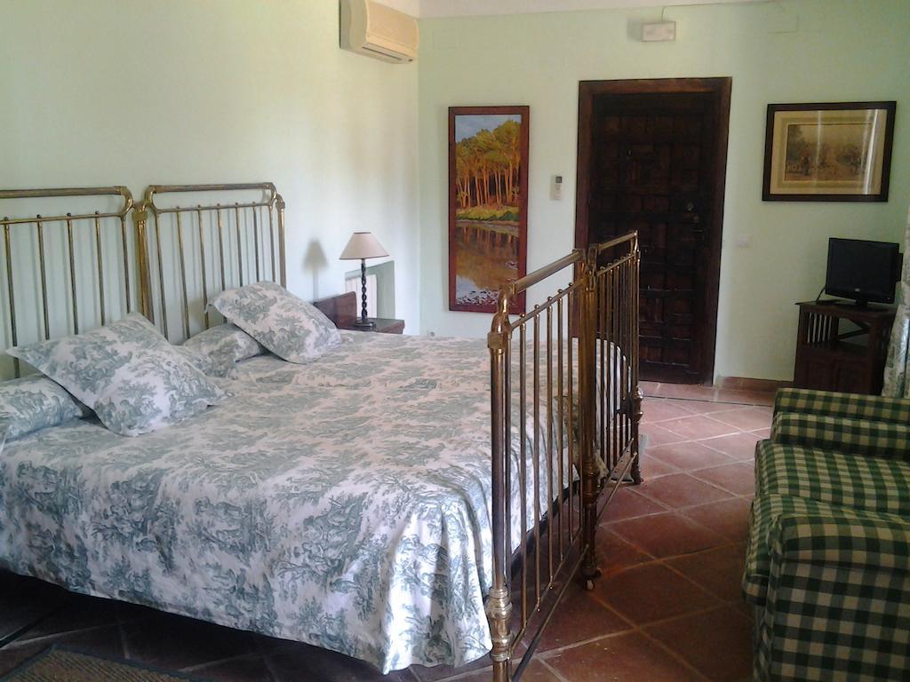 Hacienda La Indiana Hotel Los Palacios Y Villafranca Room photo